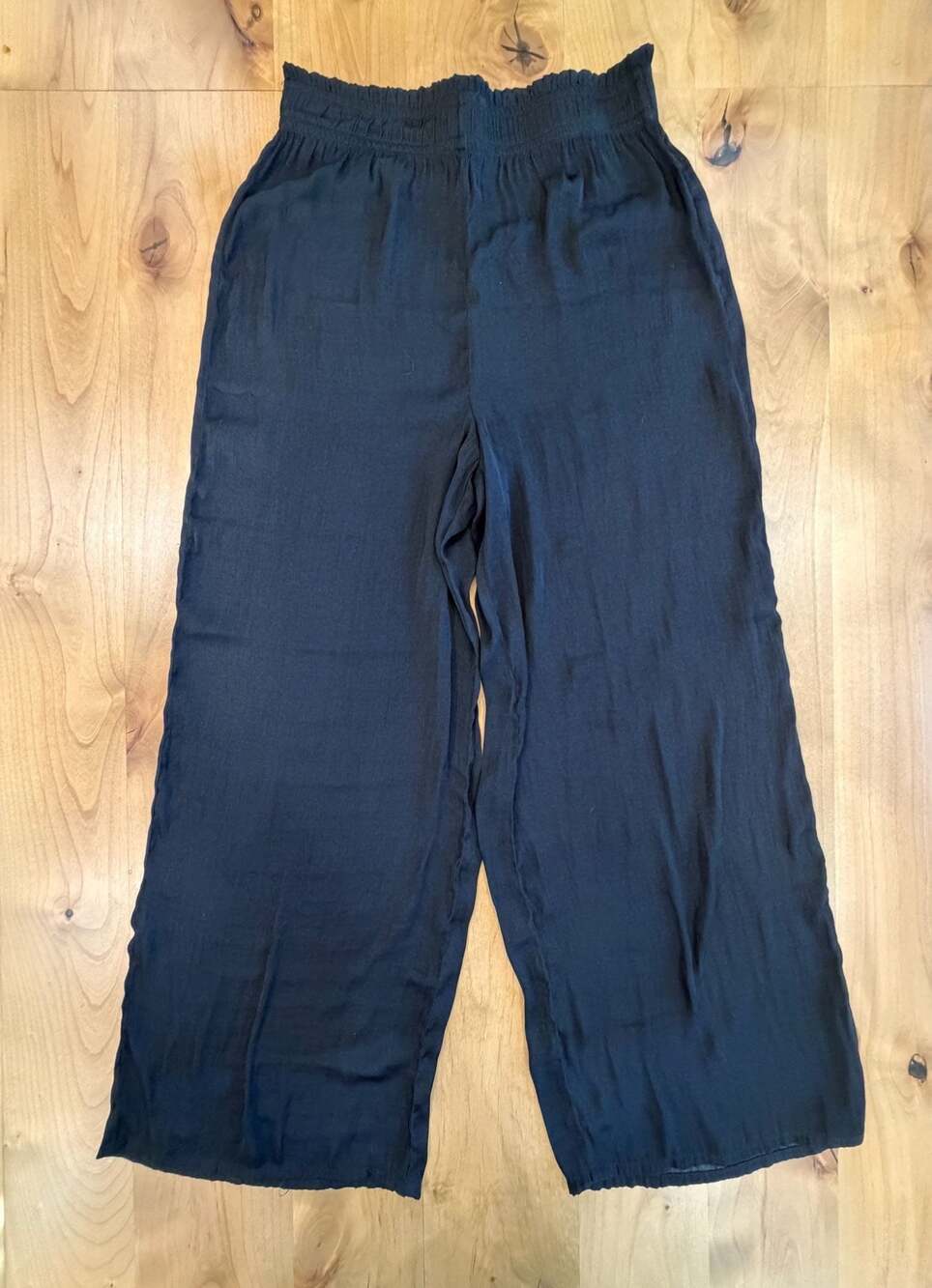 Rachel Zoe Black High Rise Smocked Waist Wide Leg Crop Pants Medium